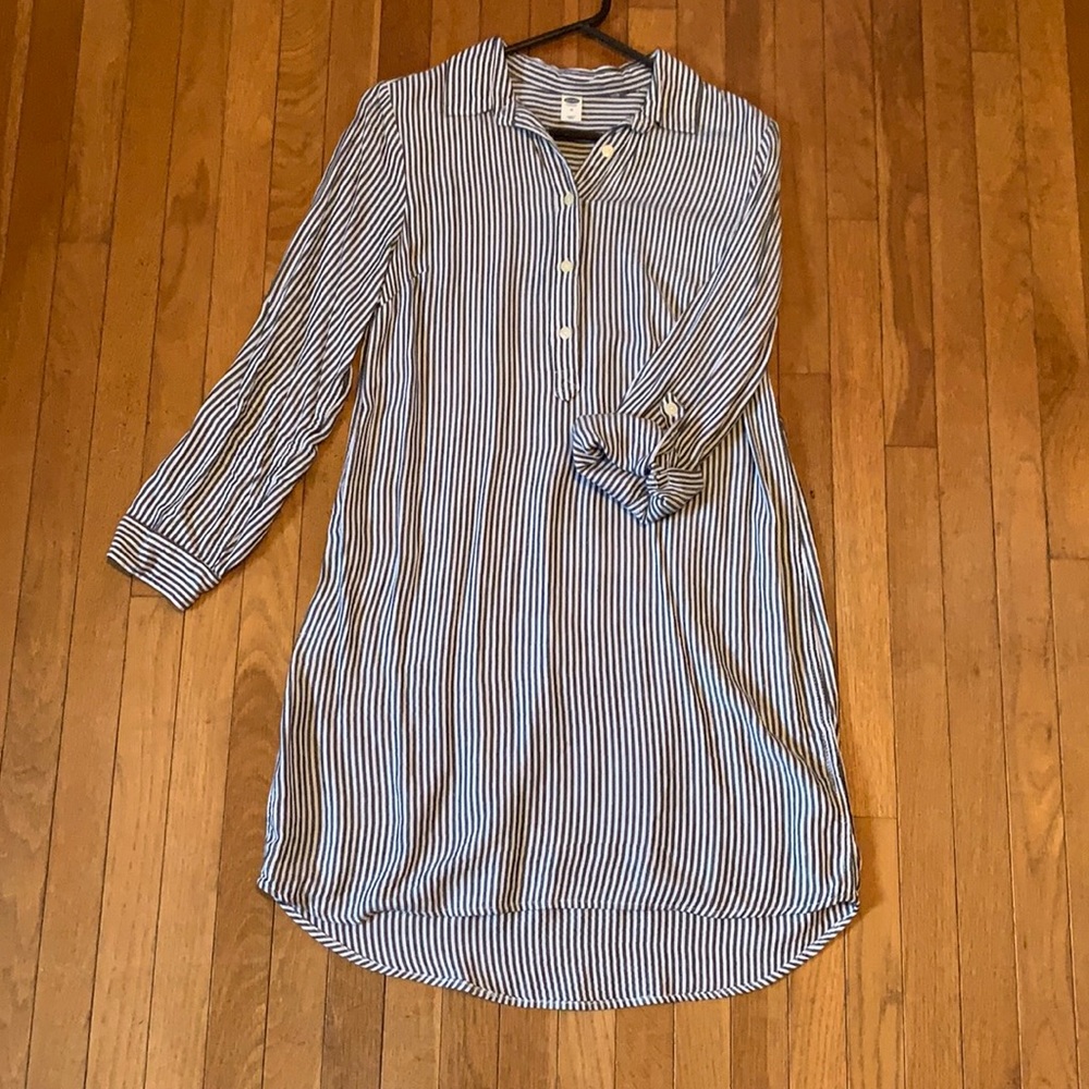 Old Navy Button Up